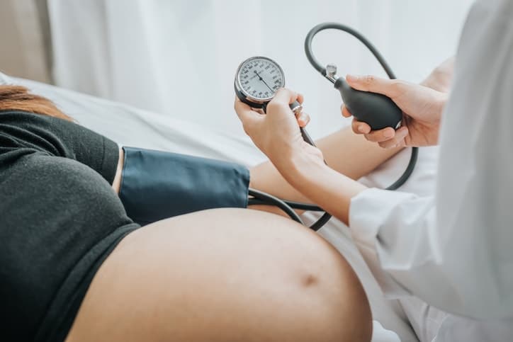 pregnant woman with a female doctor